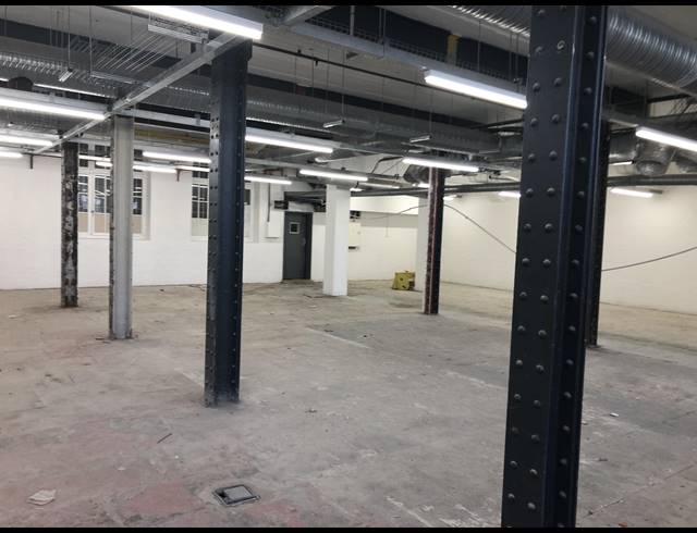 435M² OFFICE TO LET IN GARDENS